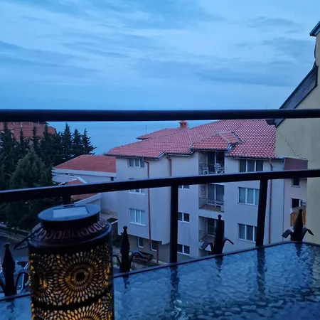 شقة Larenta стилни с 2 спални и гледка море в влас سفيتي فلاس