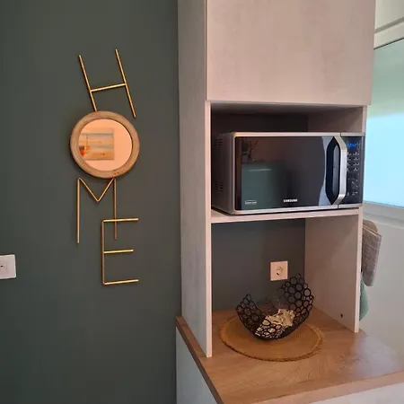 Larenta стилни с 2 спални и гледка море в влас شقة *