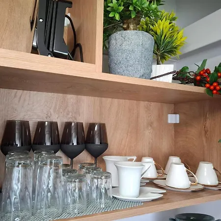 شقة Larenta стилни с 2 спални и гледка море в влас *