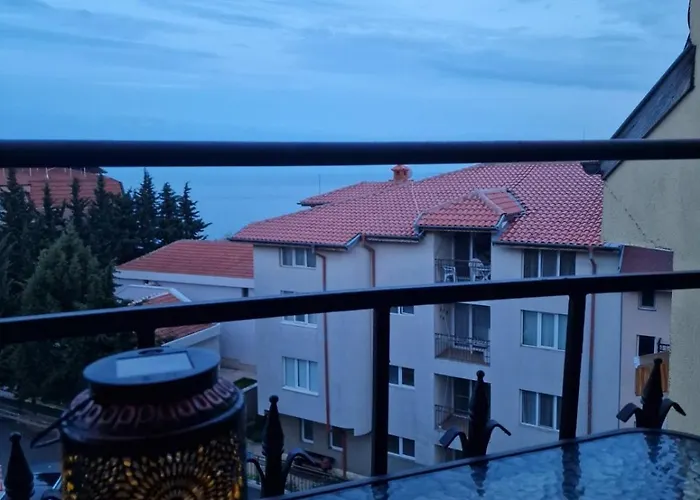 Lägenhet Larenta стилни с 2 спални и гледка море в влас Sveti Vlas