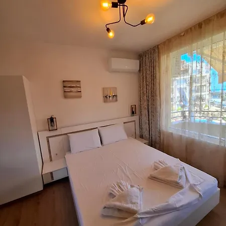 Larenta стилни с 2 спални и гледка море в влас Appartamento Sveti Vlas