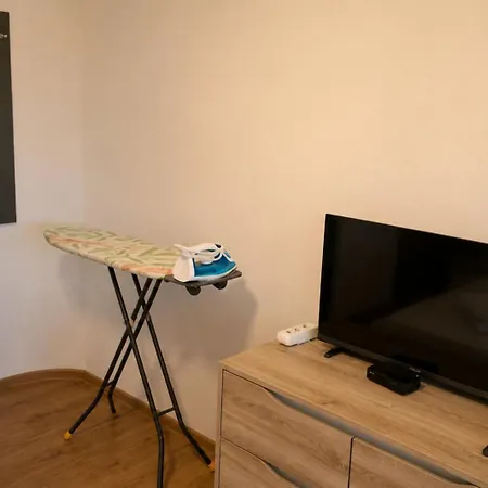 Apartamento Larenta стилни с 2 спални и гледка море в влас *