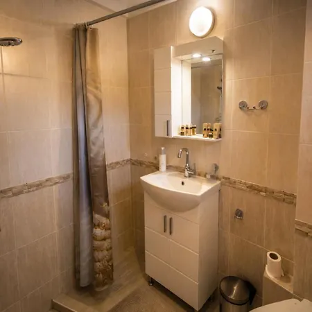 Larenta стилни с 2 спални и гледка море в влас Apartamento