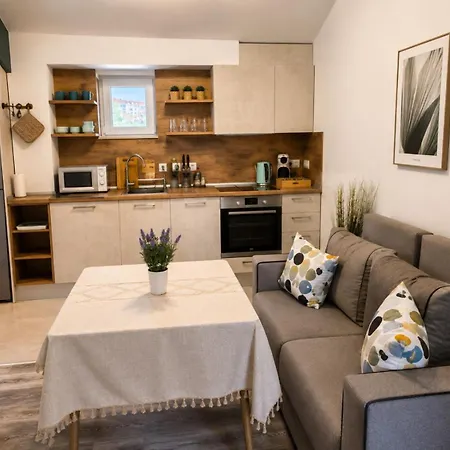 Larenta стилни с 2 спални и гледка море в влас Apartamento *