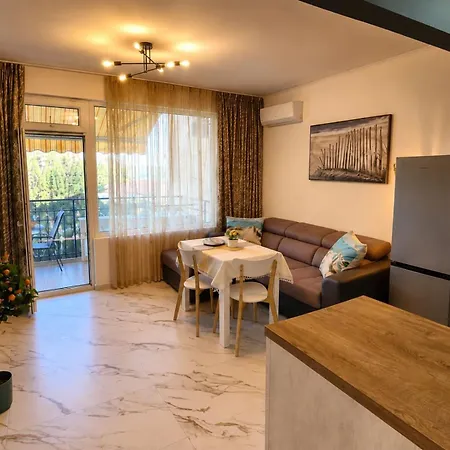 Larenta стилни с 2 спални и гледка море в влас Apartamento *