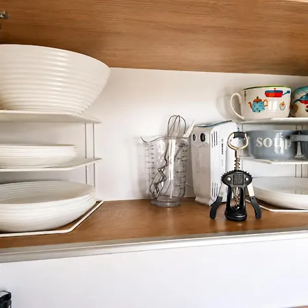 Larenta стилни с 2 спални и гледка море в влас
