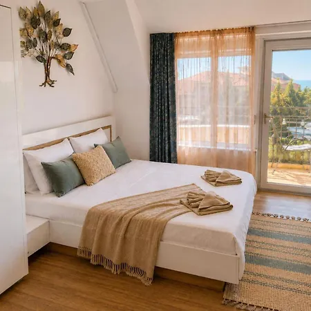Larenta стилни с 2 спални и гледка море в влас Apartamento *