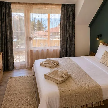 Apartamento Larenta стилни с 2 спални и гледка море в влас *