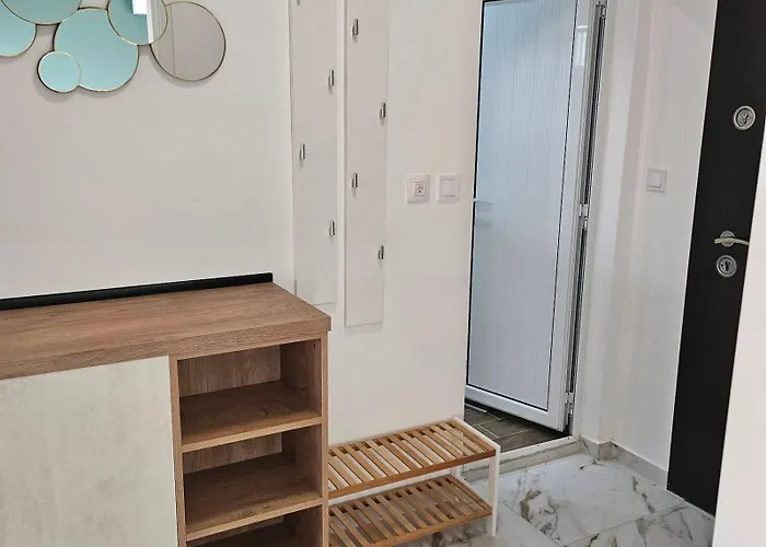 Larenta стилни с 2 спални и гледка море в влас Apartmán *