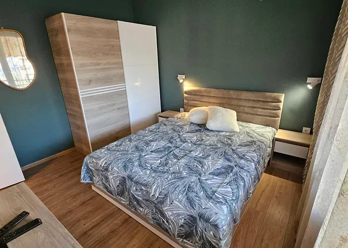 Apartmán Larenta стилни с 2 спални и гледка море в влас Sveti Vlas