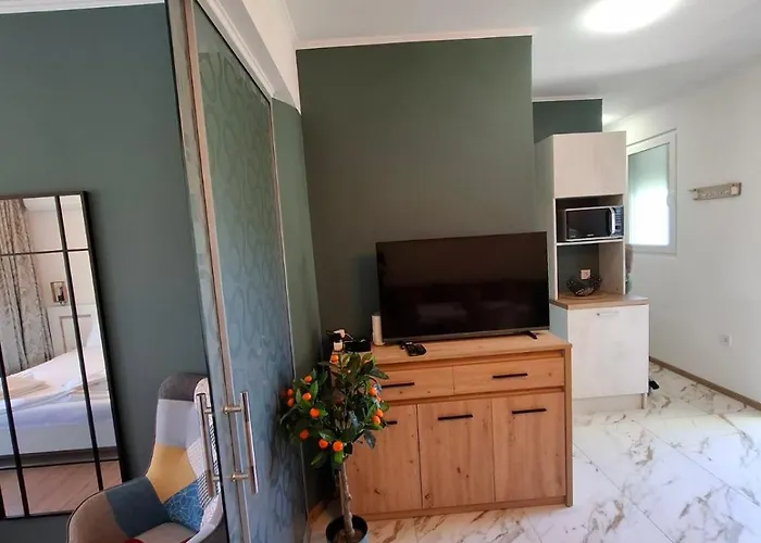 Larenta стилни с 2 спални и гледка море в влас Apartmán