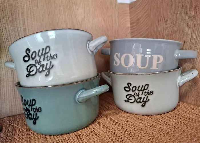 Apartmán Larenta стилни с 2 спални и гледка море в влас *