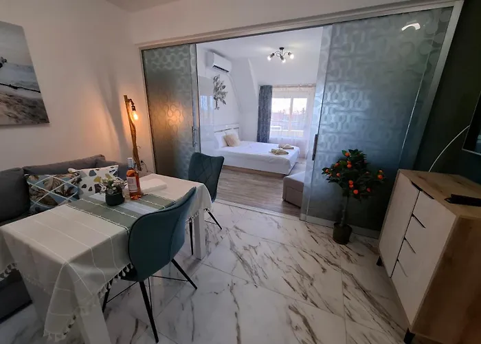 Larenta стилни с 2 спални и гледка море в влас Appartamento Sveti Vlas